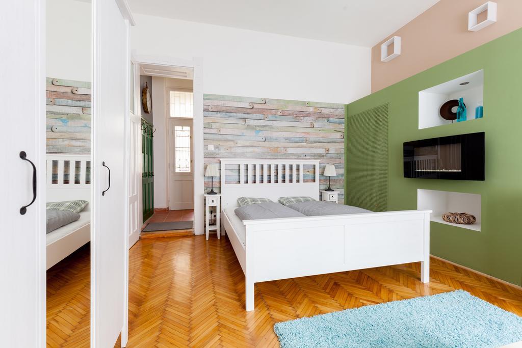 Bpm-Apartment Sweet Budapest Exterior photo